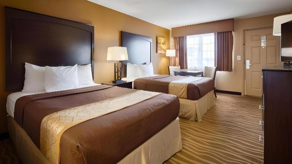 Best Western Taylor Inn מראה חיצוני תמונה