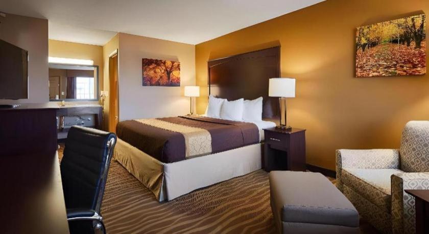 Best Western Taylor Inn מראה חיצוני תמונה